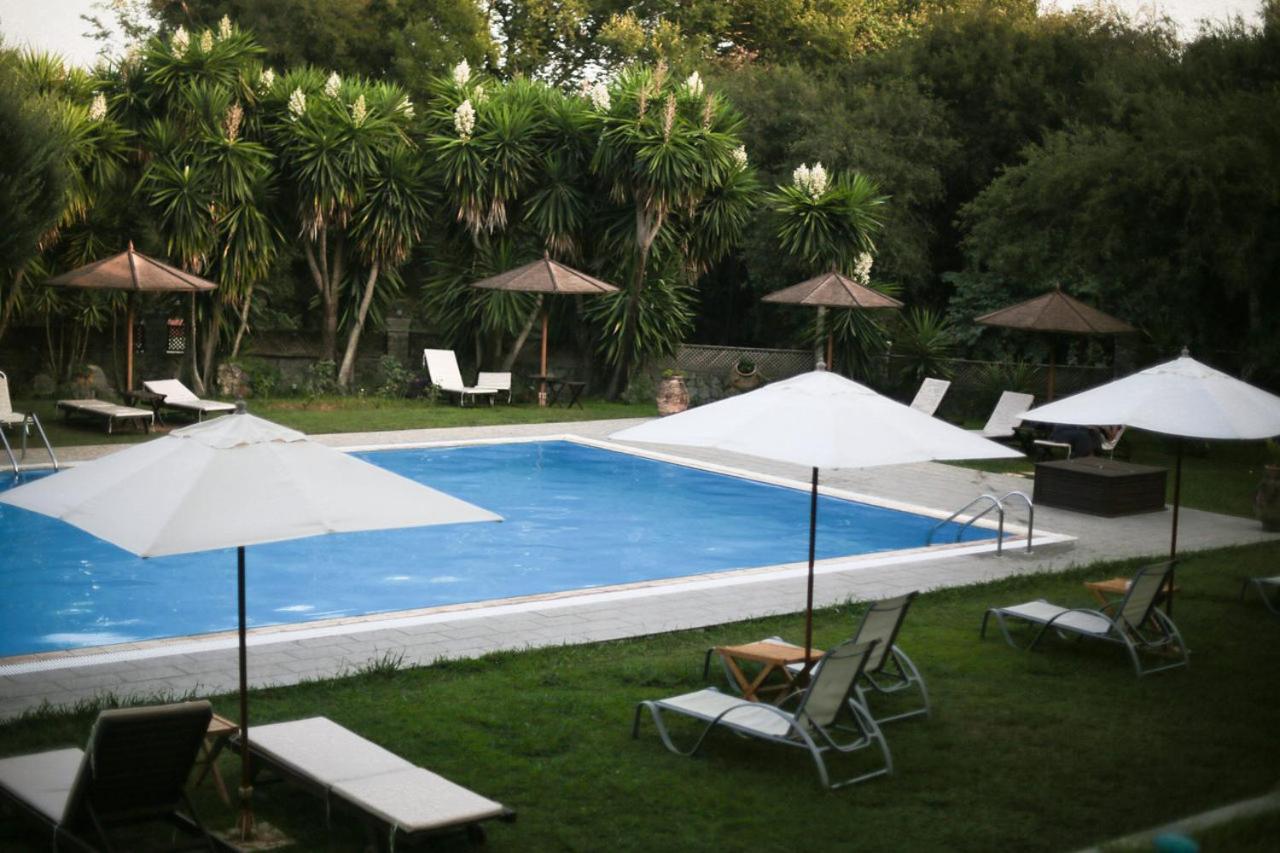 Fiori Hotel Gouvia Bagian luar foto