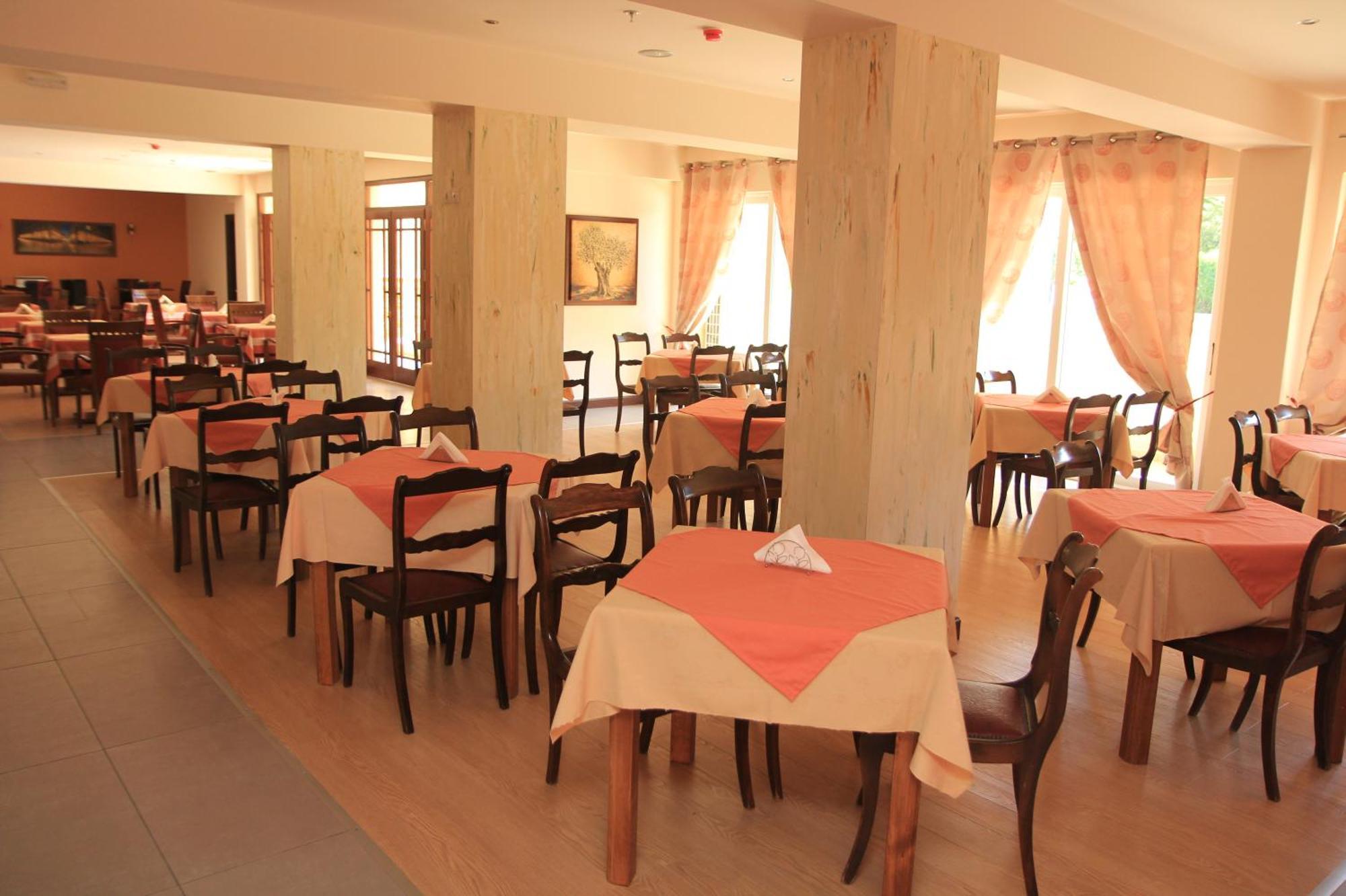Fiori Hotel Gouvia Bagian luar foto