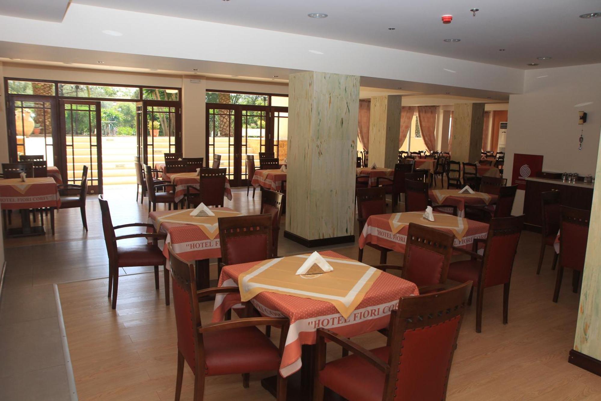 Fiori Hotel Gouvia Bagian luar foto
