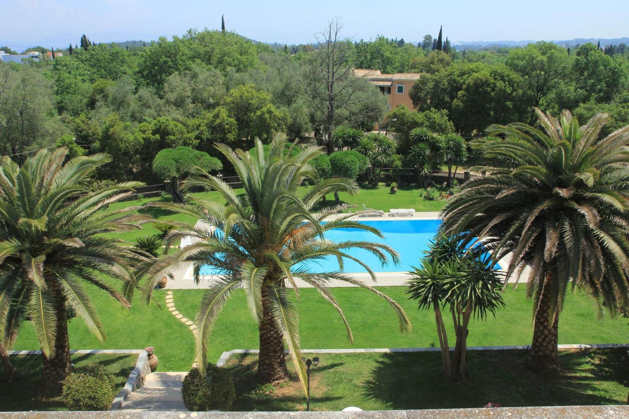 Fiori Hotel Gouvia Bagian luar foto