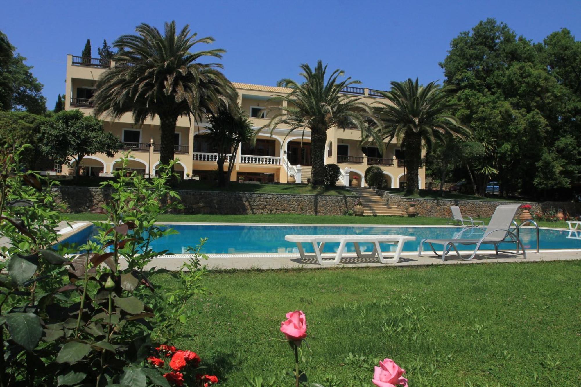 Fiori Hotel Gouvia Bagian luar foto