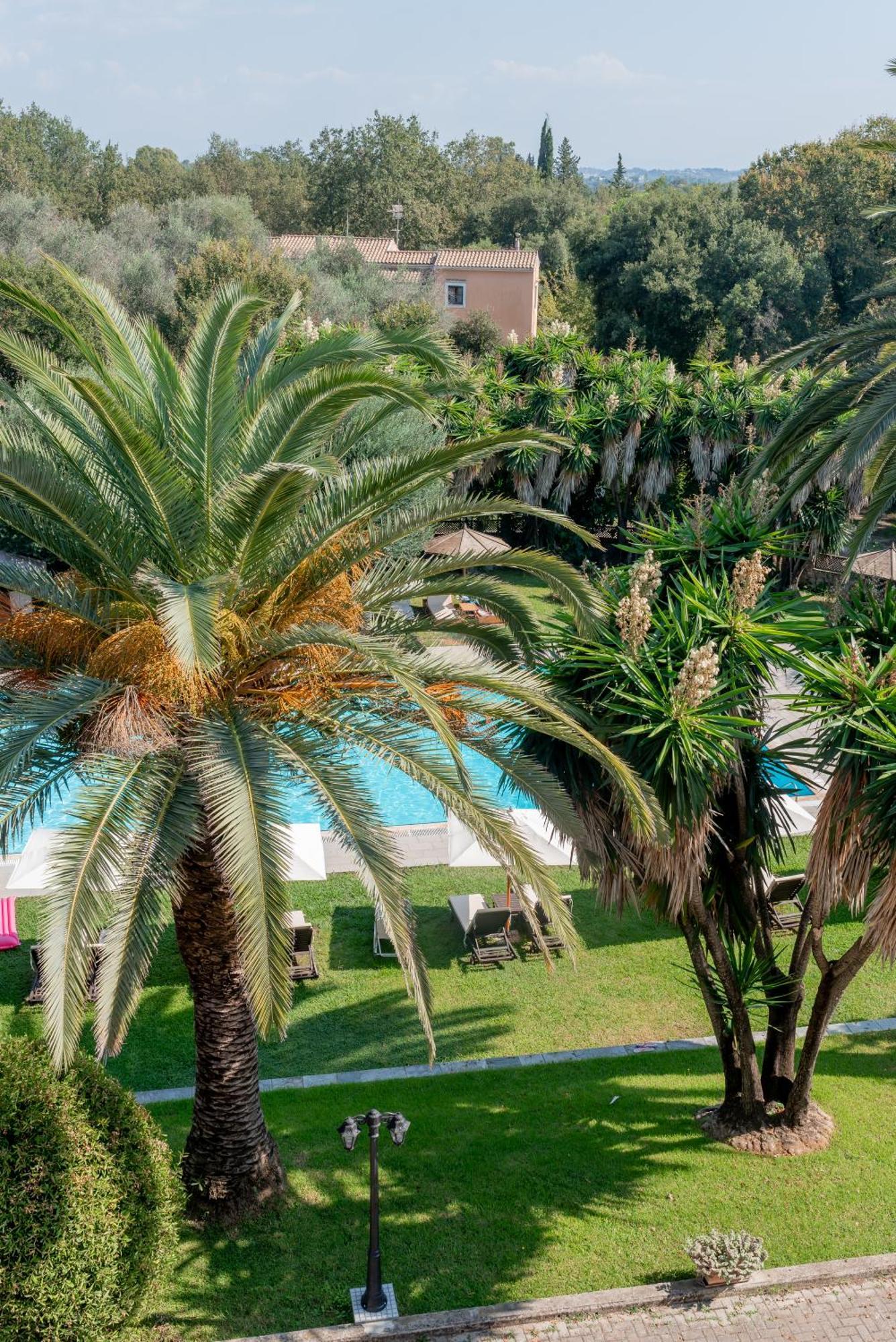 Fiori Hotel Gouvia Bagian luar foto