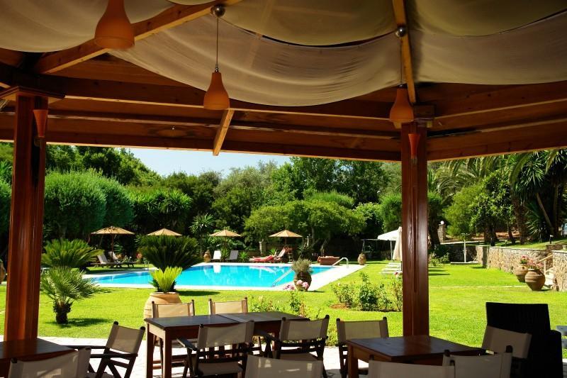 Fiori Hotel Gouvia Bagian luar foto