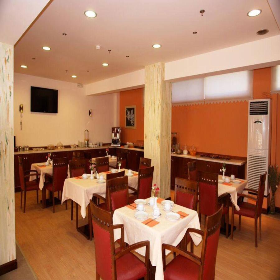 Fiori Hotel Gouvia Bagian luar foto