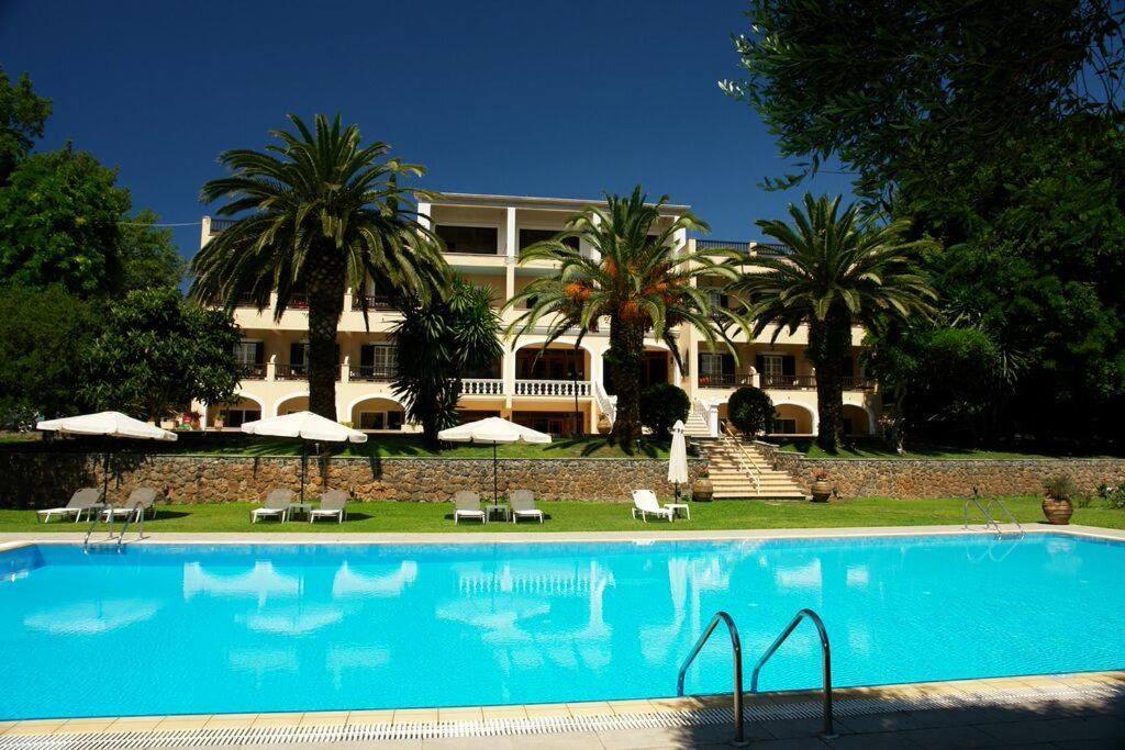Fiori Hotel Gouvia Bagian luar foto